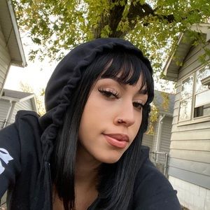 Meet your Posher, Shelby